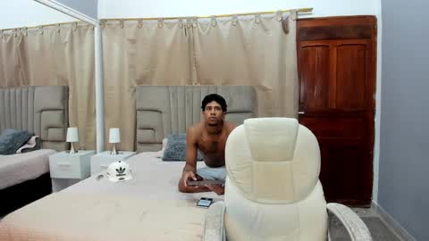 Snapshot of julian_billy chatting on 17, 1, 2025 julian billy online show from 17, 1, 2025