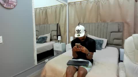 Snapshot of julian_billy chatting on 21, 1, 2025 julian billy online show from 21, 1, 2025