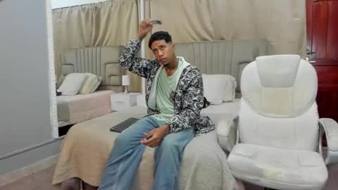 Snapshot of julian_billy chatting on 25, 2, 2025 julian billy online show from 25, 2, 2025