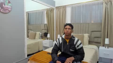 Snapshot of julian_billy chatting on 7, 3, 2025 julian billy online show from 7, 3, 2025