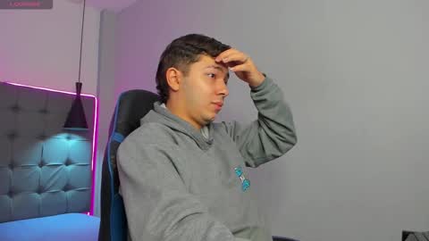 julian_smith21 online show from 25, 2, 2026