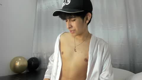 Snapshot of julian_xp chatting on 18, 5, 2026 Julian online show from 18, 5, 2026