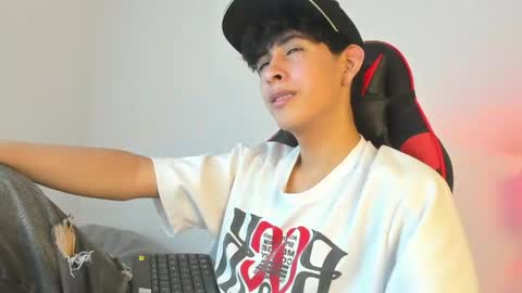 Snapshot of julian_xp chatting on 21, 5, 2026 Julian online show from 21, 5, 2026