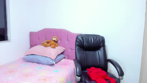 Snapshot of juliana_aristizabal_ chatting on 14, 5, 2026 juliana Aristizabal online show from 14, 5, 2026