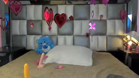 juliana_js_ online show from 11, 2, 2025