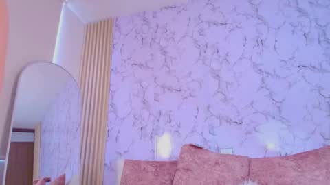   Juliana   online show from 24, 3, 2026