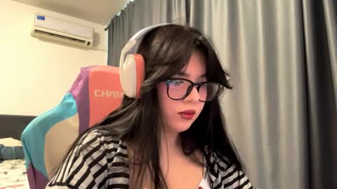 MIa online show from 25, 5, 2026