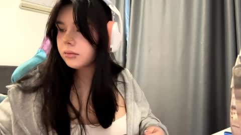 MIa online show from 26, 5, 2026