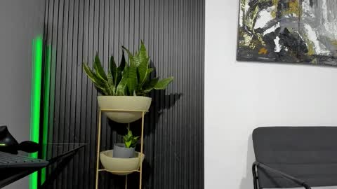 Julian online show from 20, 2, 2026