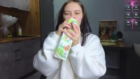 Snapshot of julidropp chatting on 12, 1, 2025 julidropp online show from 12, 1, 2025