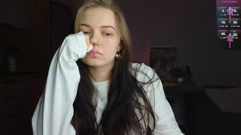 Snapshot of julidropp chatting on 29, 1, 2025 julidropp online show from 29, 1, 2025