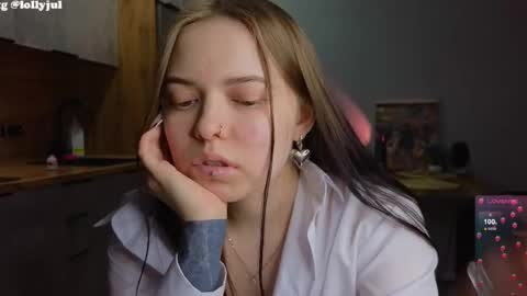 Snapshot of julidropp chatting on 9, 3, 2025 julidropp online show from 9, 3, 2025