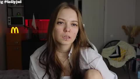 Snapshot of julidropp chatting on 22, 10, 2025 julidropp online show from 22, 10, 2025