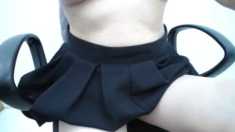 julie9x online show from 7, 4, 2026