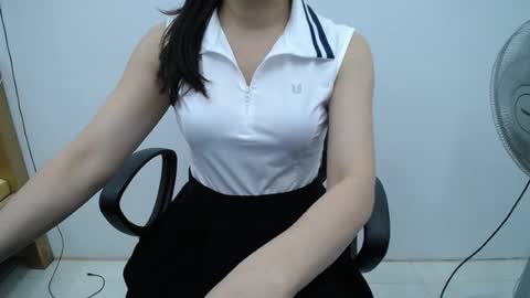 Snapshot of julie9x chatting on 12, 6, 2026 julie9x online show from 12, 6, 2026