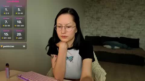 Snapshot of julie__rayls chatting on 17, 7, 2026 see u next time 1700 UTC 0 3 online show from 17, 7, 2026