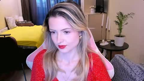 Julie online show from 25, 4, 2026
