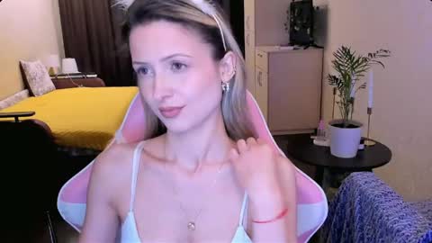 Julie online show from 30, 4, 2026