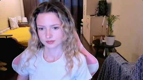 Julie online show from 10, 5, 2026