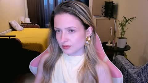 Julie online show from 22, 5, 2026