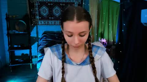 juliedaniel online show from 19, 5, 2026