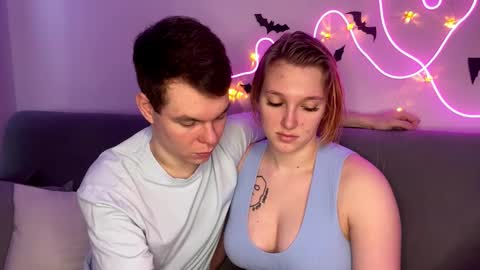 Julie and Thomas online show from 24, 10, 2025