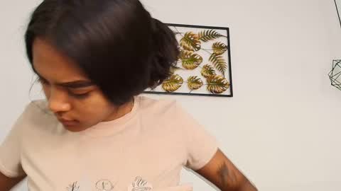 Juli online show from 16, 9, 2025