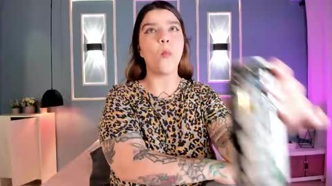 Snapshot of julieta_zc chatting on 26, 5, 2026 Julieta online show from 26, 5, 2026