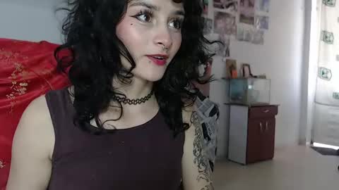 Julieta Jaguar online show from 14, 12, 2024