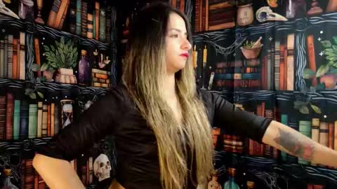 Julietta Jackson online show from 25, 11, 2025