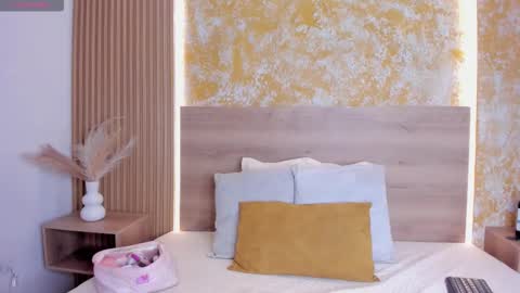 Snapshot of julietta_pink chatting on 19, 2, 2026 Julieta online show from 19, 2, 2026