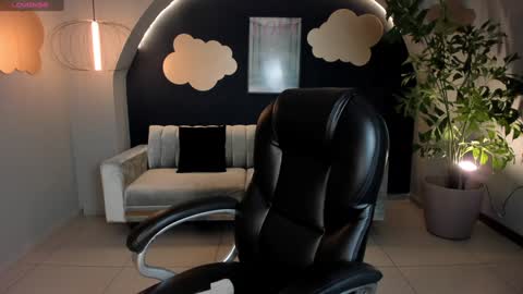 JULIETTA online show from 2, 2, 2025