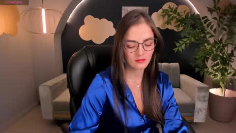 JULIETTA online show from 11, 2, 2025