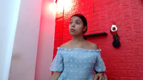 Snapshot of juliette18rose chatting on 5, 2, 2026 juliette18rose online show from 5, 2, 2026