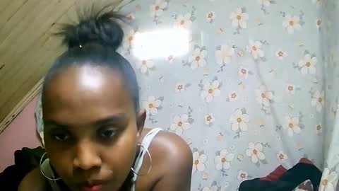 Snapshot of juliette9794 chatting on 10, 9, 2025 juliette9794 online show from 10, 9, 2025