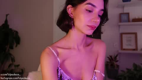 Juliette Dee online show from 19, 1, 2025