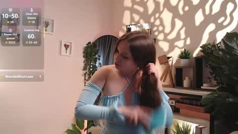 Julie online show from 12, 5, 2026