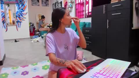 Snapshot of juliette_sweet05 chatting on 3, 2, 2025 juliette online show from 3, 2, 2025