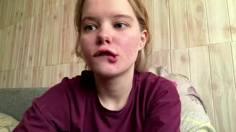 Snapshot of juligwartney chatting on 1, 7, 2026 Malin online show from 1, 7, 2026