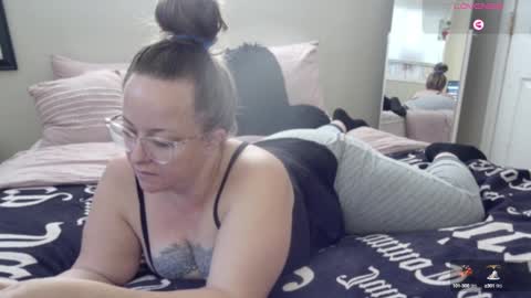 Snapshot of julimonroe chatting on 18, 12, 2024 Juli Monroe online show from 18, 12, 2024