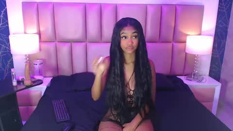 Snapshot of julitpink chatting on 2, 10, 2025 julitpink online show from 2, 10, 2025