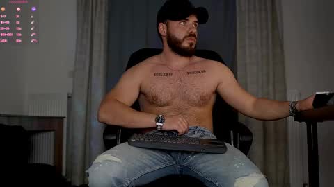 JULiUS   online show from 27, 10, 2025