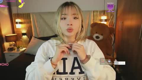 jullianapriv_ online show from 4, 2, 2026