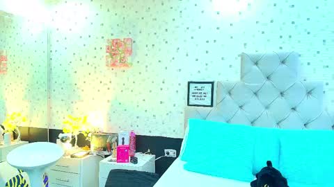 Snapshot of jullietareyes chatting on 16, 5, 2026 Julieta Reyes online show from 16, 5, 2026
