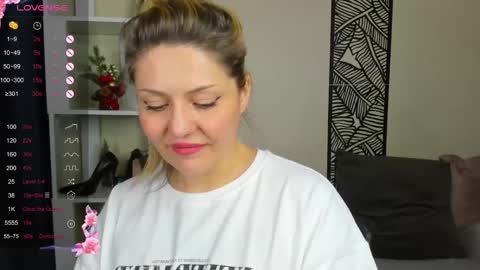 Jully online show from 8, 12, 2024