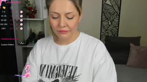 Jully online show from 9, 12, 2024