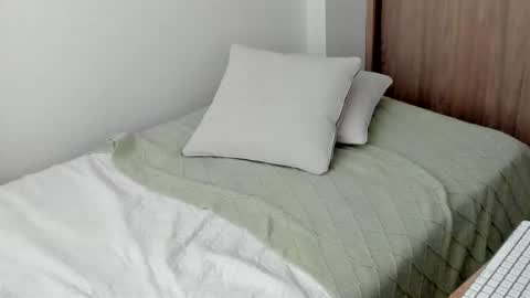 july_correa online show from 7, 3, 2026