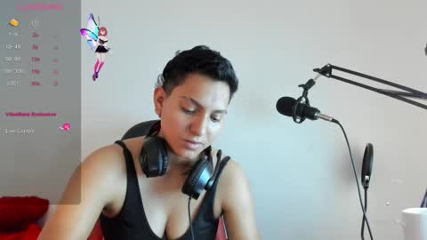 Julya Smith online show from 1, 10, 2025
