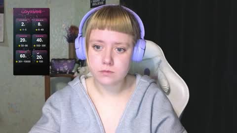 Snapshot of june_shy0 chatting on 29, 9, 2025 June online show from 29, 9, 2025