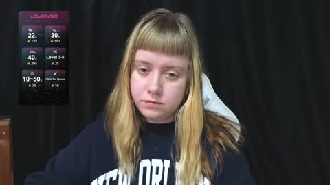 Snapshot of june_shy0 chatting on 23, 12, 2025 June online show from 23, 12, 2025